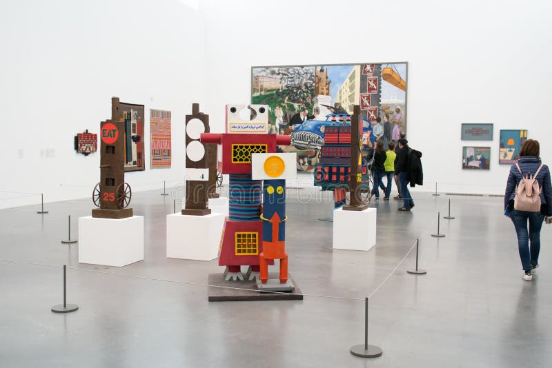 Kollektiva installationer i den berömda Tate Modern i London royaltyfri fotografi Kollektiva installationer i den berömda Tate Modern i London royaltyfri fotografi
