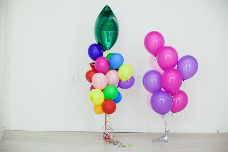 Kolorowi balony na wakacyjny ładnym obraz stock Kolorowi balony na wakacyjny ładnym obraz stock