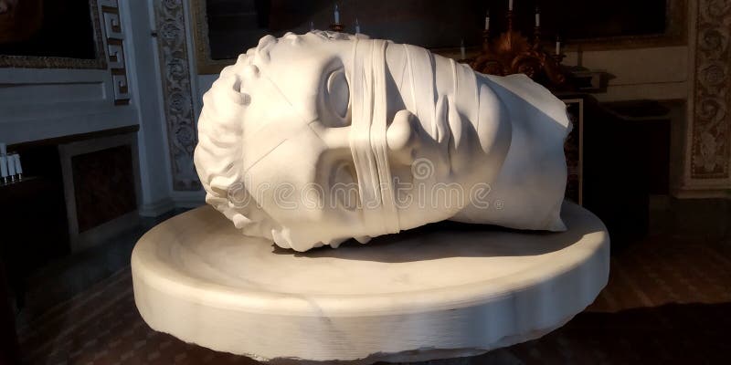 kolossalt snidit förbinda-huvud av Saint John BaptistIn Church av St Mary av änglarna och martyr arkivfoton kolossalt snidit förbinda-huvud av Saint John BaptistIn Church av St Mary av änglarna och martyr arkivfoton
