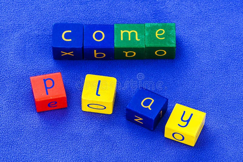 Kom Spel royalty-vrije stock afbeelding Kom Spel royalty-vrije stock afbeelding