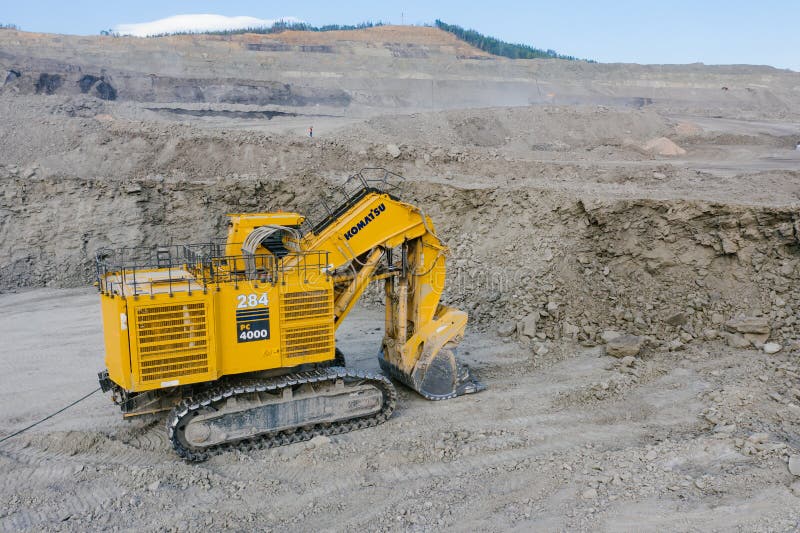 Komatsu Pc4000 Excavator At A Coal Mine The Action Takes Place In An Open Pit Editorial Stock Image Image Of Bucket Heavy