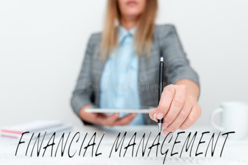 Koncepcyjne wyświetlanie zarządzania finansami. efektywny i skuteczny sposób zarządzania pieniędzmi i funduszami obrazy royalty free