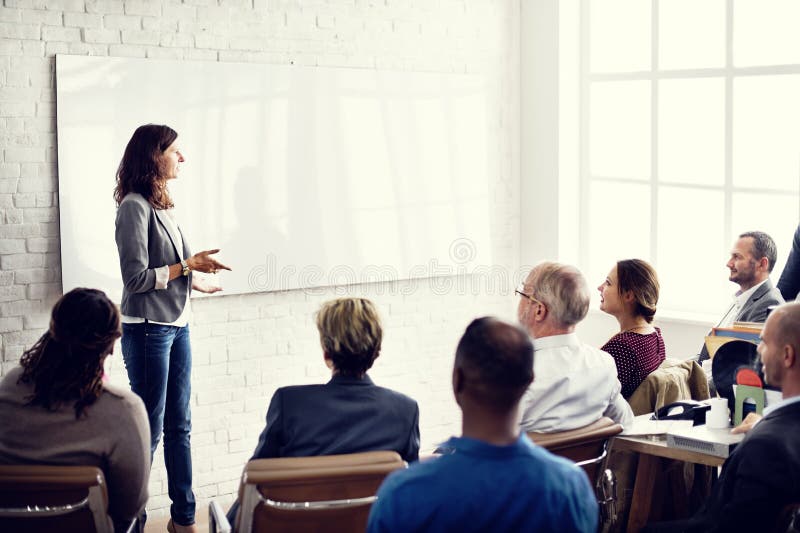 Konferensutbildningsplanläggning som lär coachningaffärsidé arkivfoto