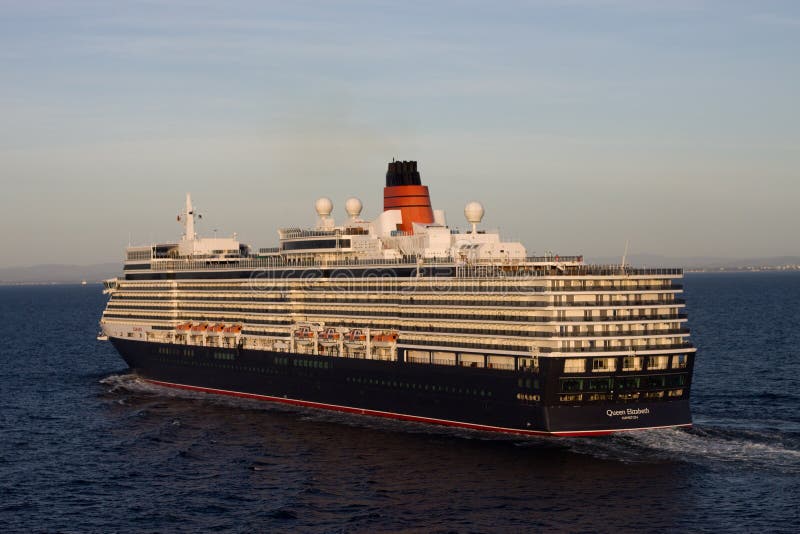 Koningin Elizabeth die LuchtMening vaart royalty-vrije stock foto Koningin Elizabeth die LuchtMening vaart royalty-vrije stock foto