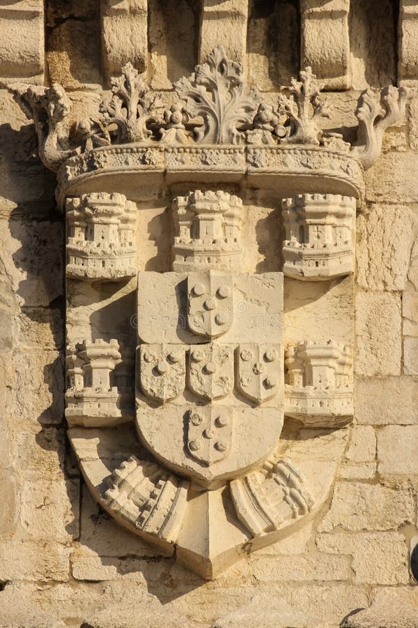 Koninklijk Wapenschild. De Toren van Belem. Lissabon. Portugal royalty-vrije stock foto's Koninklijk Wapenschild. De Toren van Belem. Lissabon. Portugal royalty-vrije stock foto's