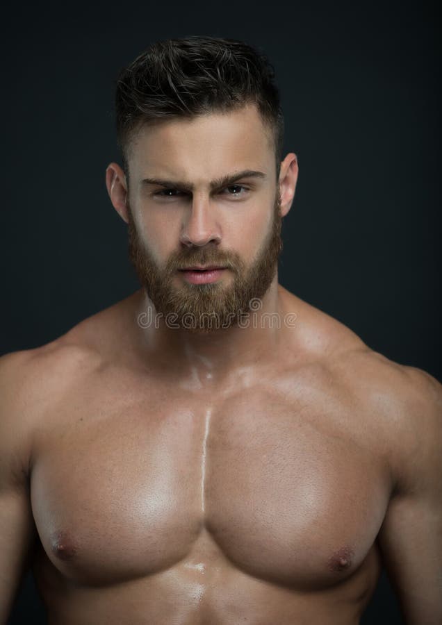 Konstantin Kamynin modelo masculino musculoso imagenes de archivo Konstantin Kamynin modelo masculino musculoso imagenes de archivo