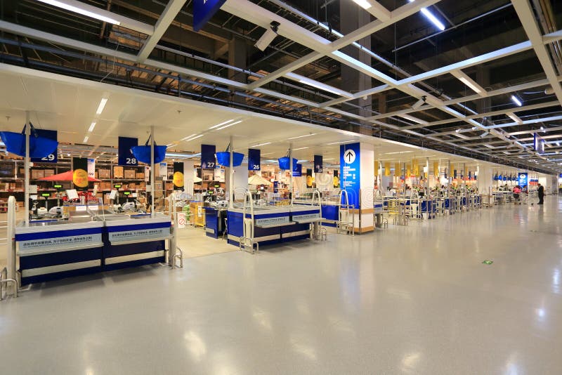 Kontant punkt i supermarketlager royaltyfria bilder Kontant punkt i supermarketlager royaltyfria bilder