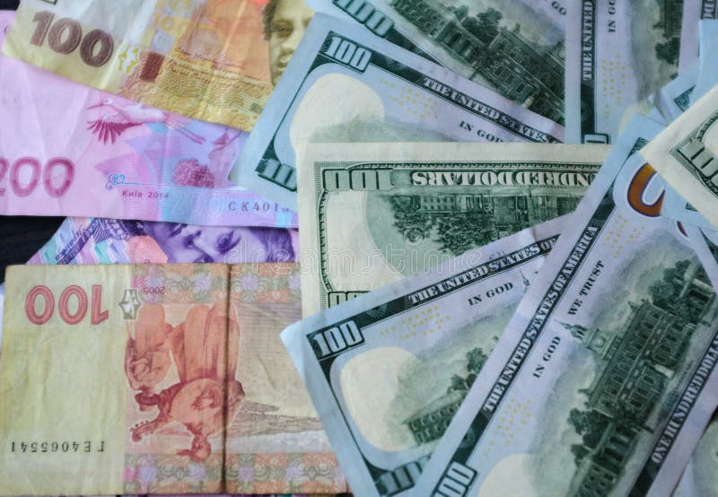 Kontuar notatki, Ukraiński hryvnia wraz z dolarami, obrazy royalty free Kontuar notatki, Ukraiński hryvnia wraz z dolarami, obrazy royalty free