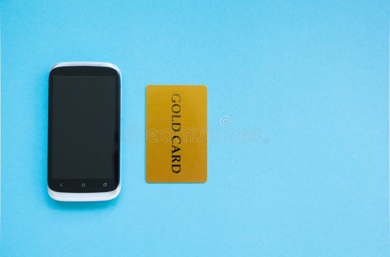 Kopend producten online, betaling die een creditcard, online het winkelen concept gebruiken royalty-vrije stock fotografie Kopend producten online, betaling die een creditcard, online het winkelen concept gebruiken royalty-vrije stock fotografie