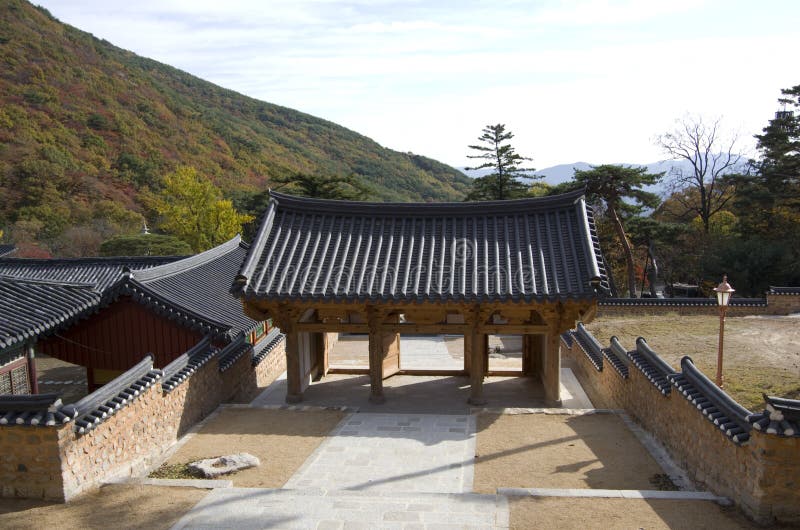 Koreanischer Buddhismustempel lizenzfreie stockfotografie