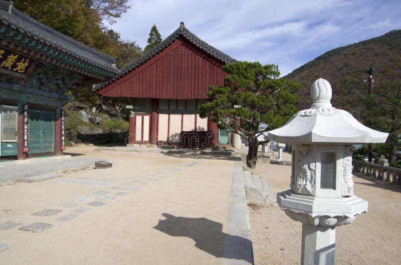 Koreanischer Buddhismustempel stockfotografie