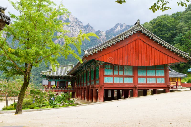 Koreanischer Tempel lizenzfreie stockfotos