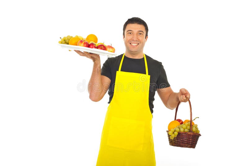 korgen bär fruktt grönsakshandlareholdingplatån arkivfoto korgen bär fruktt grönsakshandlareholdingplatån arkivfoto