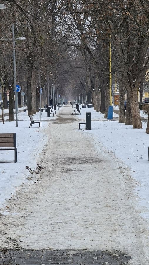 Košice staré mesto Slovensko 17. února 2021 park během zimní sezóny