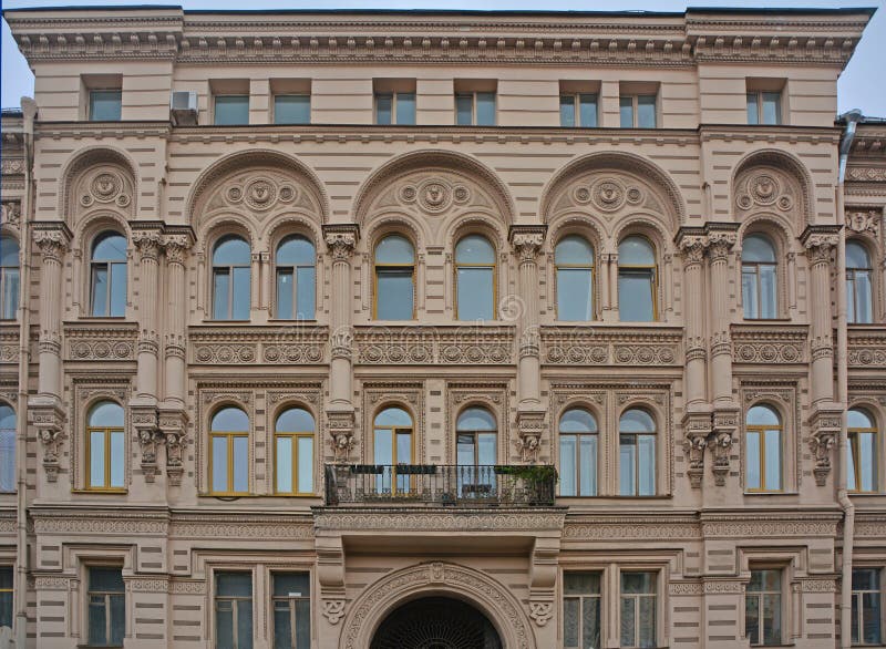 Kosikovsky ` s房子后面门面在圣彼得堡,俄罗斯 库存照片 Kosikovsky ` s房子后面门面在圣彼得堡,俄罗斯 库存照片
