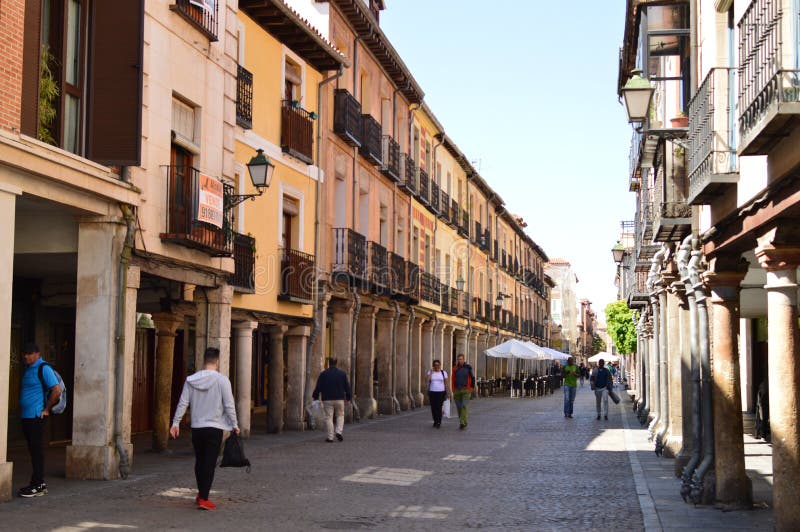 Kostbares Arcad der Mittelalter in Main Street von Alcala De Henares Architektur-Reise-Geschichte stockfotos Kostbares Arcad der Mittelalter in Main Street von Alcala De Henares Architektur-Reise-Geschichte stockfotos