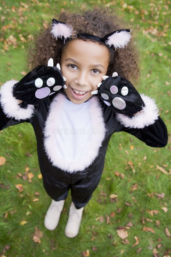 kot dziewczyny Halloween wychodzić na zewnątrz garnitur young zdjęcia stock kot dziewczyny Halloween wychodzić na zewnątrz garnitur young zdjęcia stock