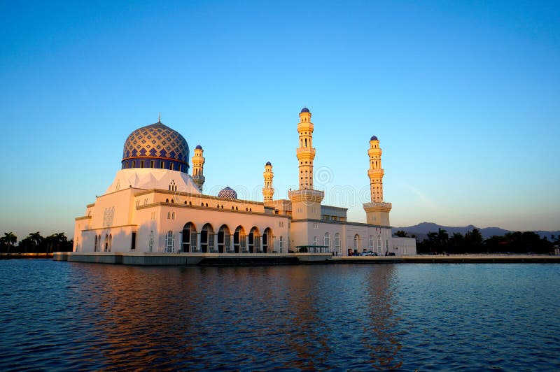 Kota Kinabalu City Mosque stock image. Image of lake - 56021141