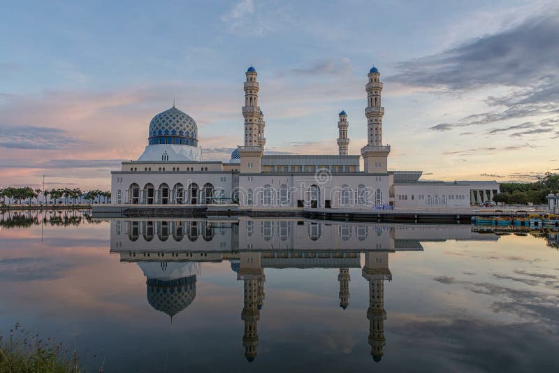The Kota Kinabalu City Mosque Editorial Stock Photo - Image of building