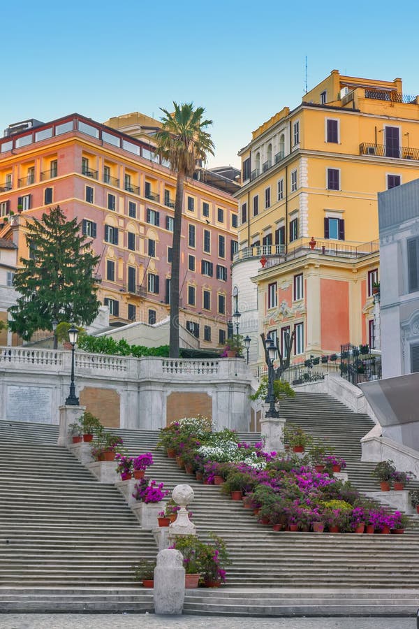 kościelnego dei Italy monti Rome hiszpańscy kroki nakrywają trinit fotografia stock kościelnego dei Italy monti Rome hiszpańscy kroki nakrywają trinit fotografia stock