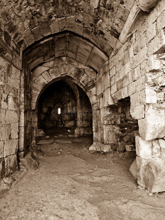 Krak des Chevaliers (Crac des Chevaliers) is a Crusader fortress in Syria. Inside the bulwark. Krak des Chevaliers (Crac des Chevaliers) is a Crusader fortress in Syria. Inside the bulwark.