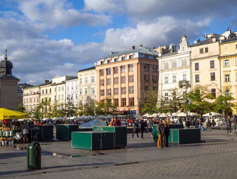 Krakow, het hoofdplein royalty-vrije stock afbeeldingen Krakow, het hoofdplein royalty-vrije stock afbeeldingen
