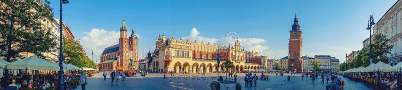 krakow huvudfyrkant royaltyfri foto krakow huvudfyrkant royaltyfri foto
