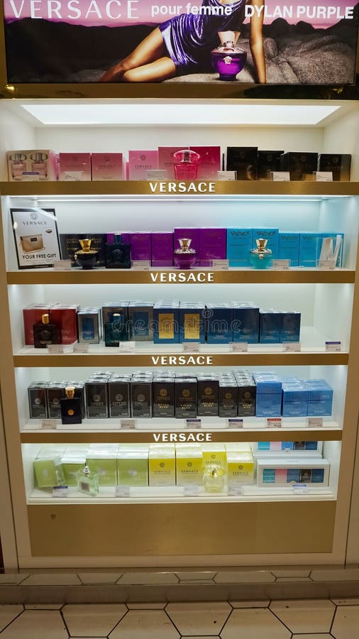 The perfume online shop versace