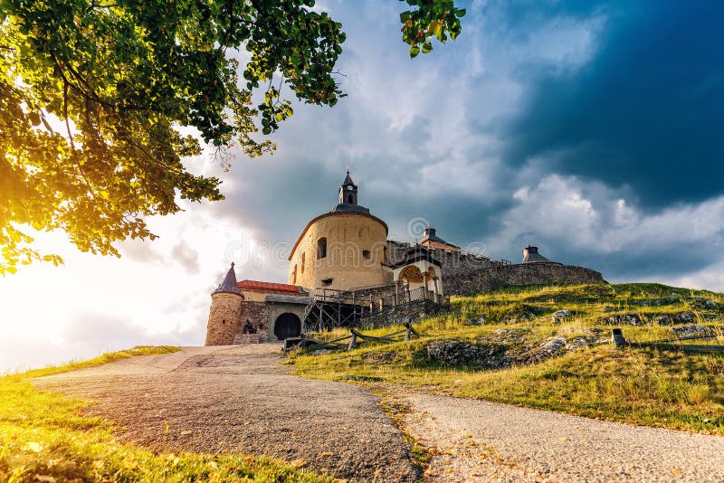 Hrad Krásna Hôrka, Slovensko