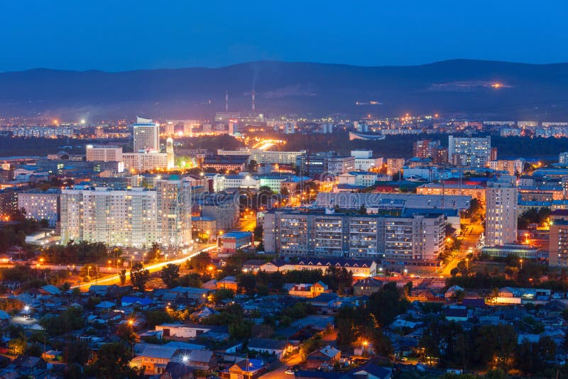 KrasnojarskAntennenpanoramablick Stockbild Bild von nacht