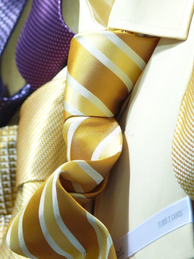 Krawaty klasyczne