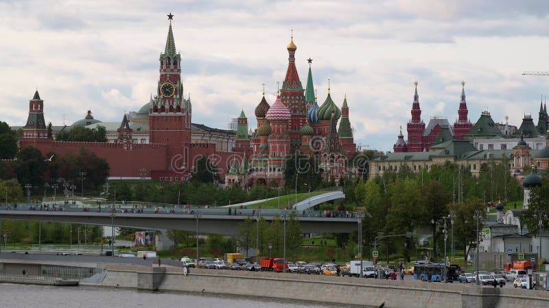 Kremlin en st. basilicum kathedraal uit de moskou.