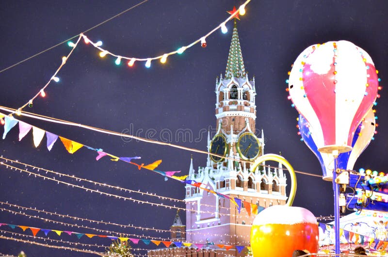 Kremlin par nouvelle année photographie stock libre de droits Kremlin par nouvelle année photographie stock libre de droits
