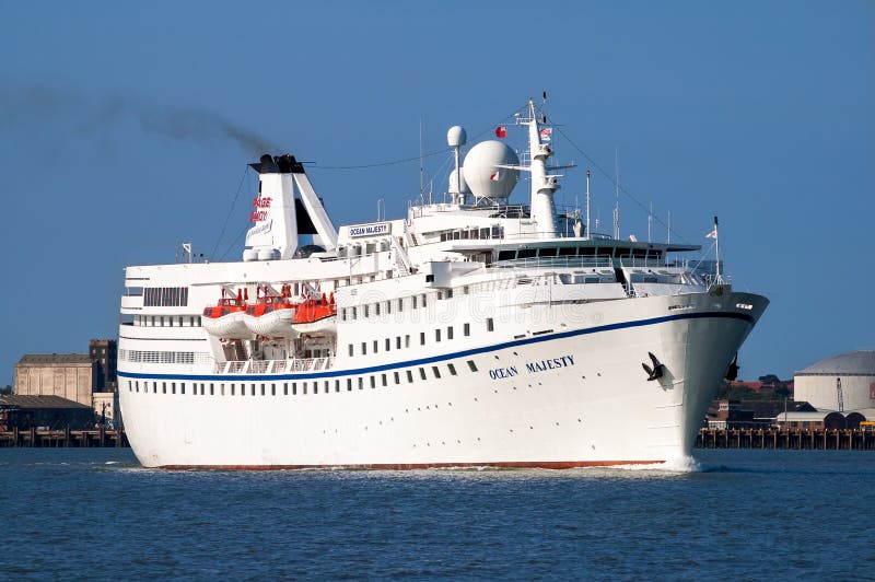 Kreuzschiff Mitgliedstaat Ocean Majesty stockfotografie Kreuzschiff Mitgliedstaat Ocean Majesty stockfotografie