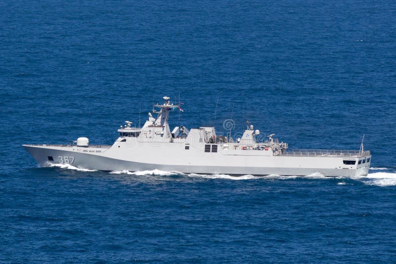 KRI Iskandar Muda 367 het korvet die van de SIGMAklasse tot de Indonesische Nationale Legermarine vertrekkend behoren Sydney Harb royalty-vrije stock afbeeldingen KRI Iskandar Muda 367 het korvet die van de SIGMAklasse tot de Indonesische Nationale Legermarine vertrekkend behoren Sydney Harb royalty-vrije stock afbeeldingen