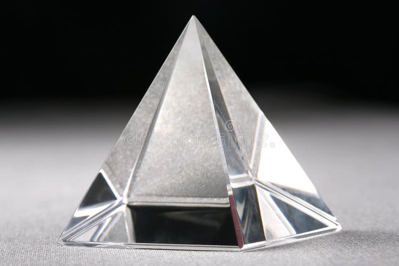 Kristallpyramide