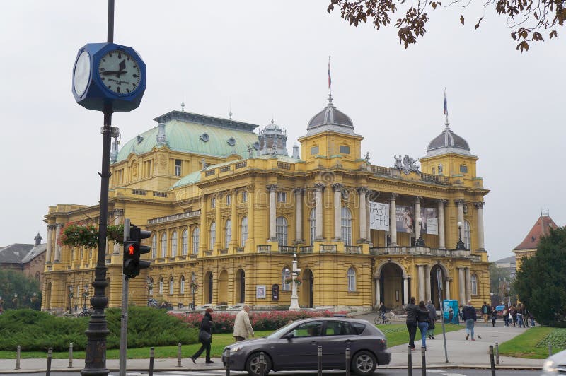 Kroatisches Nationaltheater in Zagreb lizenzfreie stockfotos Kroatisches Nationaltheater in Zagreb lizenzfreie stockfotos