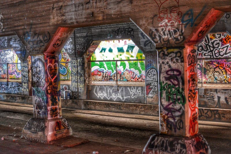 Krog-Straßen-Tunnel Atlanta Georgia stockfotos