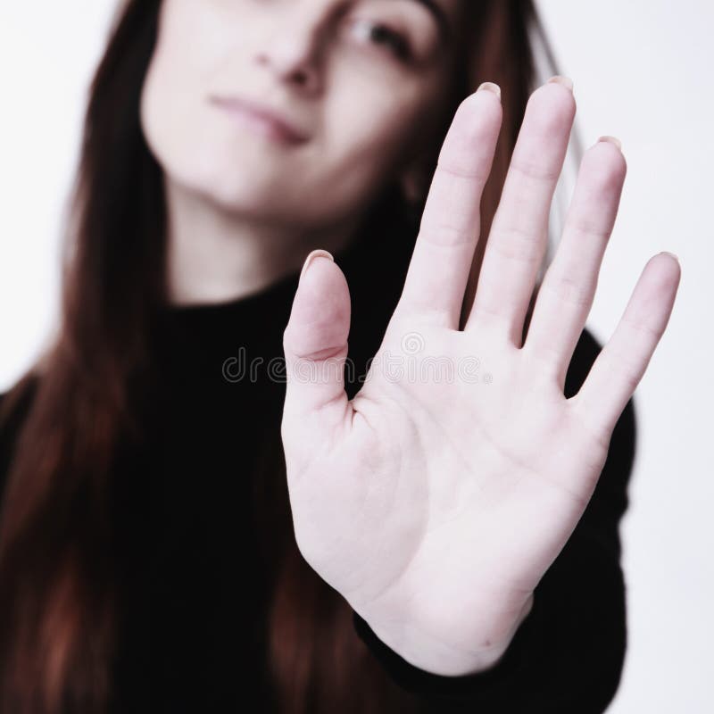 Kroppsspråk för gest för tecken för hand för flickavisningstopp, gester, ps arkivbilder Kroppsspråk för gest för tecken för hand för flickavisningstopp, gester, ps arkivbilder