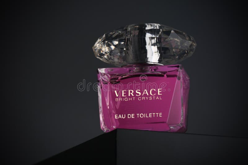 versace dark pink perfume