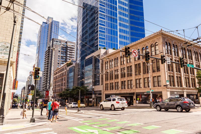 Kruis van Pijnboomstraat en het 3de Ave in Seattle royalty-vrije stock afbeelding Kruis van Pijnboomstraat en het 3de Ave in Seattle royalty-vrije stock afbeelding