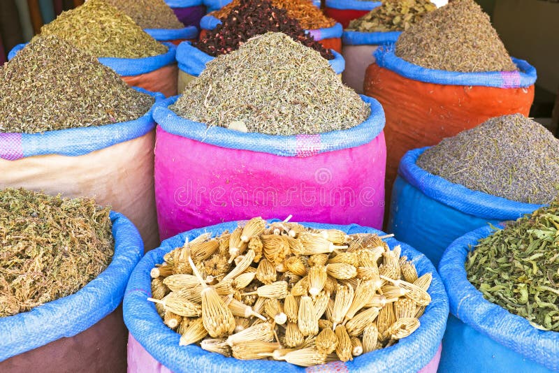 Kryddor på marknaden av Marrakesh, Marocko arkivbilder Kryddor på marknaden av Marrakesh, Marocko arkivbilder
