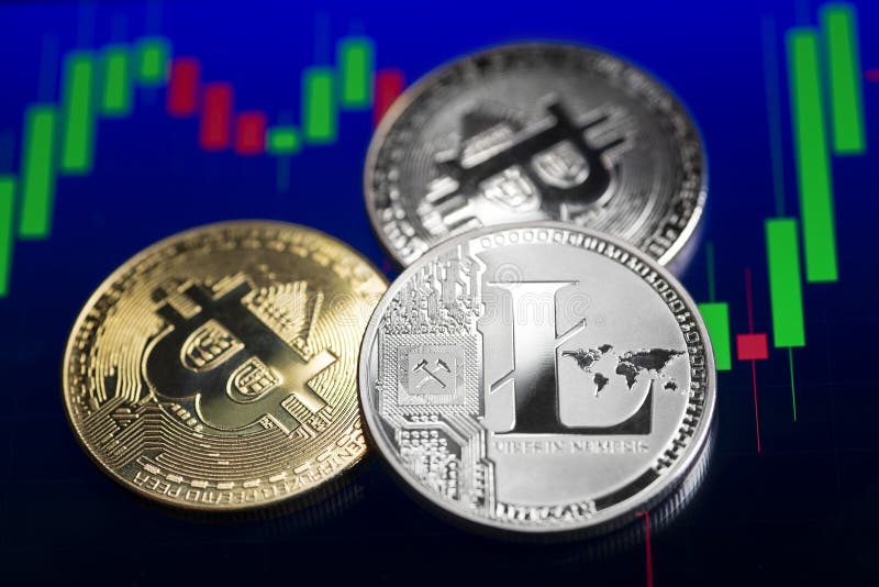 Kryptowalutowa moneta litowa i bitmona na tle wykresu zdjęcie stock