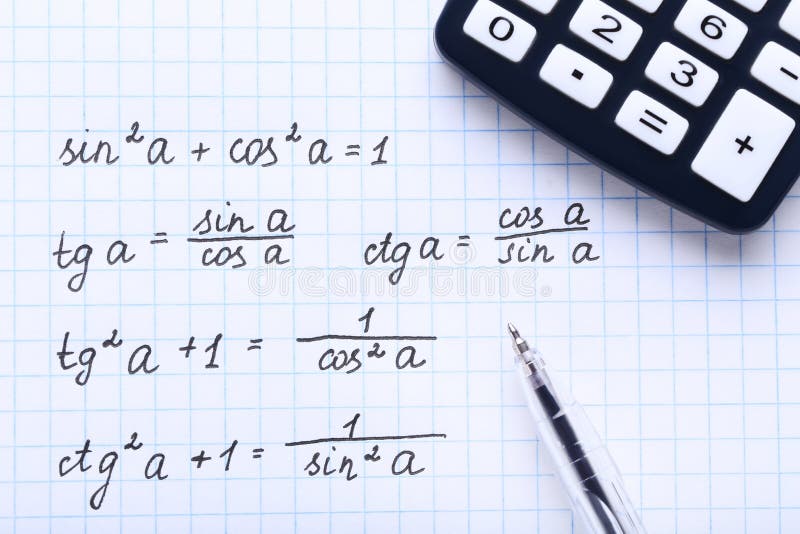 Książka z maths formułami zdjęcia stock