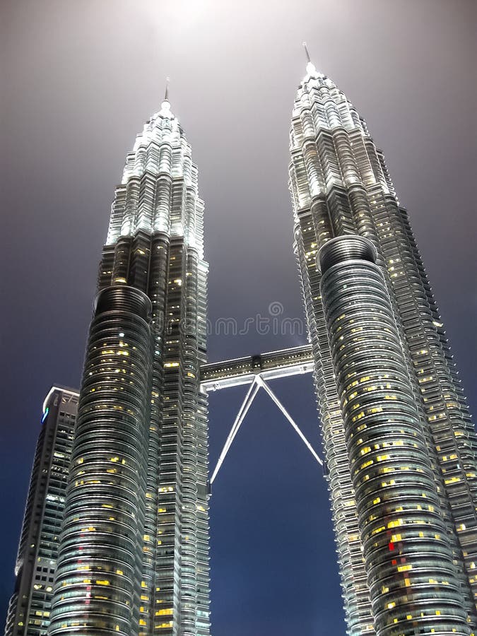 Malaysia Petronas Twin Towers Klcc Black White Photos Free Royalty Free Stock Photos From Dreamstime
