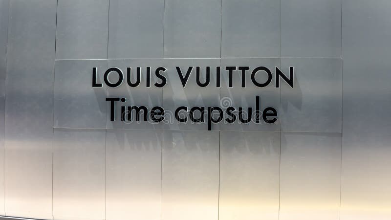 Louis Vuitton Keepall Bag Collections Showcase at the Time Capsule  Exhibition by Louis Vuitton KLCC in Kuala Lumpur Editorial Image - Image of  designer, louis: 159617415