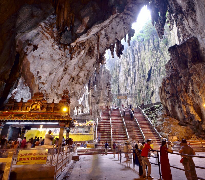 KUALA LUMPUR, Templo Hindú En Las Cuevas De Batu. Foto de archivo