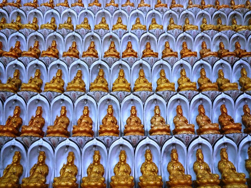 Kuan Yin statyer fotografering för bildbyråer Kuan Yin statyer fotografering för bildbyråer