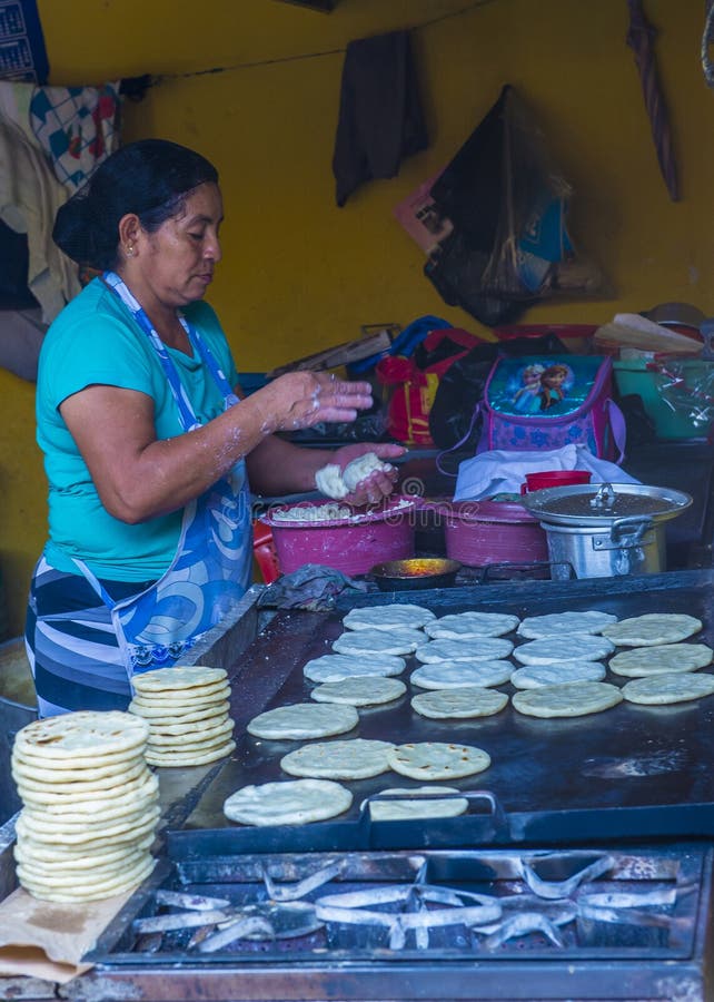 Kukurydzanego tortilla ciasta fabryka fotografia stock Kukurydzanego tortilla ciasta fabryka fotografia stock