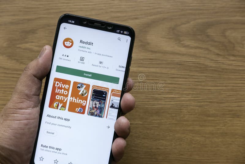 KULIM, MALAYSIA CIRCA AUGUST, 2021 a Mobile Phone with Reddit